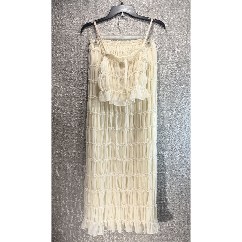 Thirty/Thirty Crop Top & Maxi Skirt Set S Ivory Beach Vacation Resort